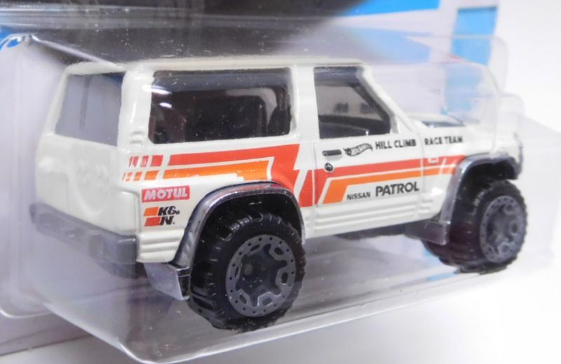 画像: 【NISSAN PATROL CUSTOM】IVORY/BLOR (NEW CAST)