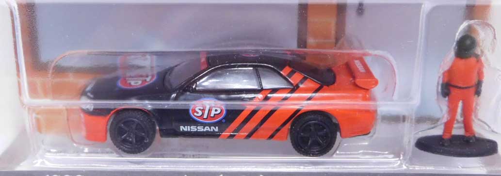 画像: 2023 GREENLIGHT THE HOBBY SHOP S13 【1999 NISSAN SKYLINE (R34) with RACE CAR DRIVER】BLACK-RED/RR (STP)