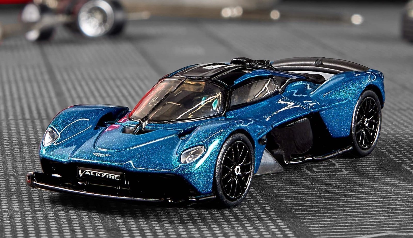 画像: 2025 RLC EXCLUSIVE "ELITE 64" 【ASTON MARTIN VALKYRIE (ガルウイング開閉)】MET.TEAL/RR