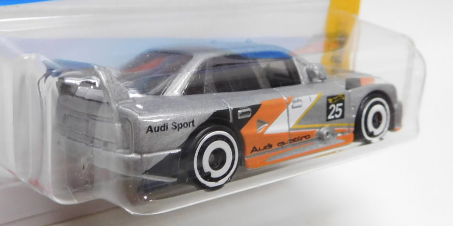 画像: 【AUDI 90 QUATTRO】LT.GRAY