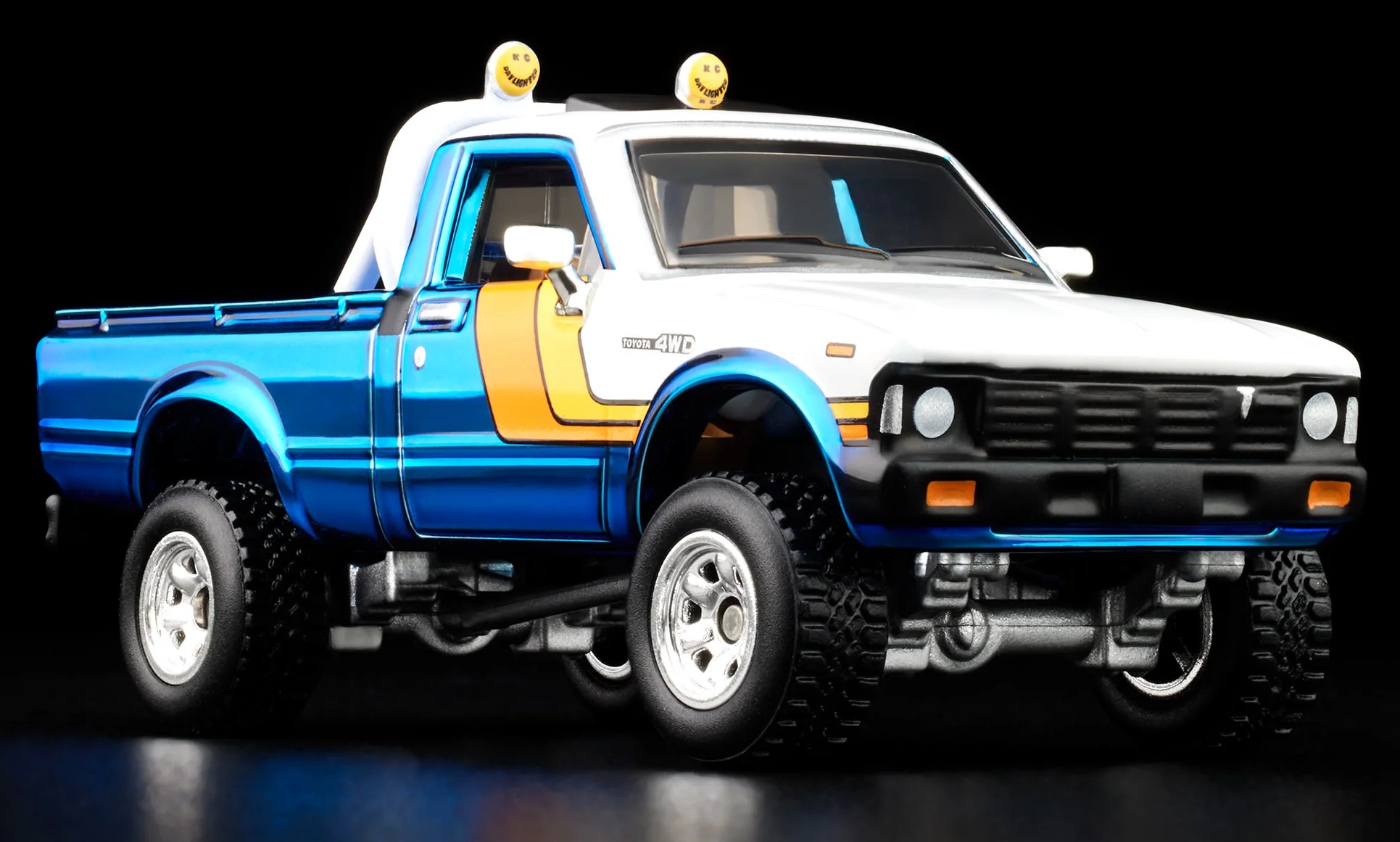 画像: 2025 RLC EXCLUSIVE 【'81 TOYOTA SR5 4WD (フード開閉)】SPEC.ICE BLUE/RR(予約不可）