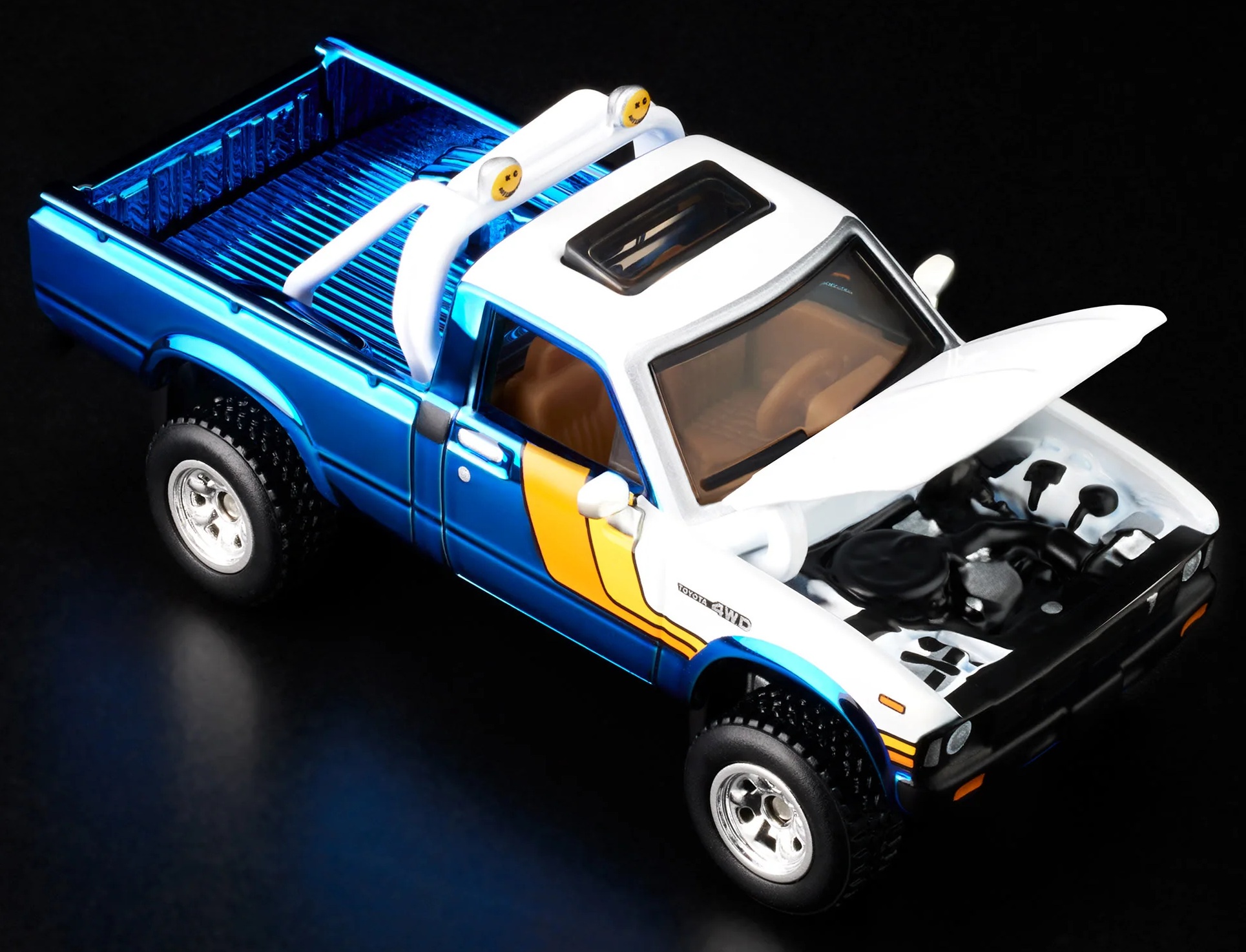 画像: 2025 RLC EXCLUSIVE 【'81 TOYOTA SR5 4WD (フード開閉)】SPEC.ICE BLUE/RR(予約不可）