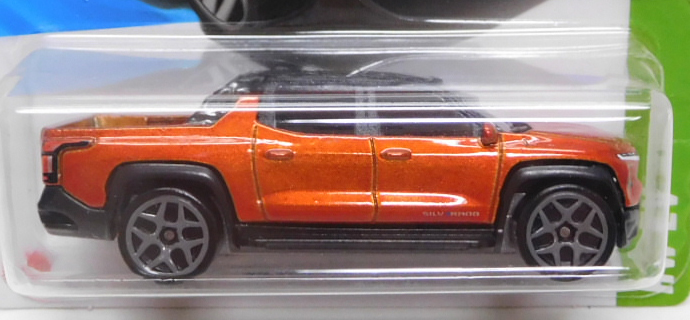 画像: 【SILVERADO EV RST】MET.ORANGE