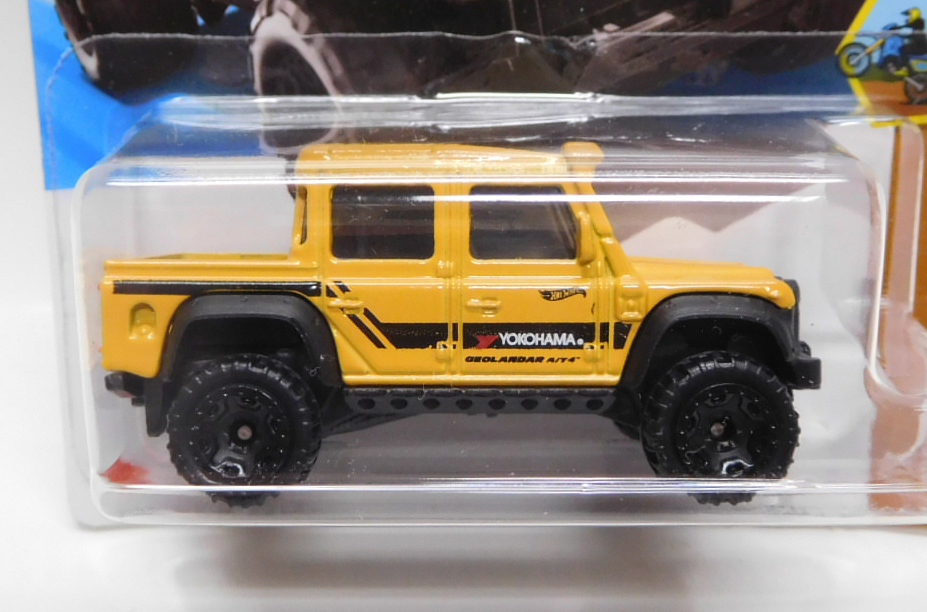 画像: 【'15 LAND ROVER DEFENDER DOUBLE CAB】YELLOW