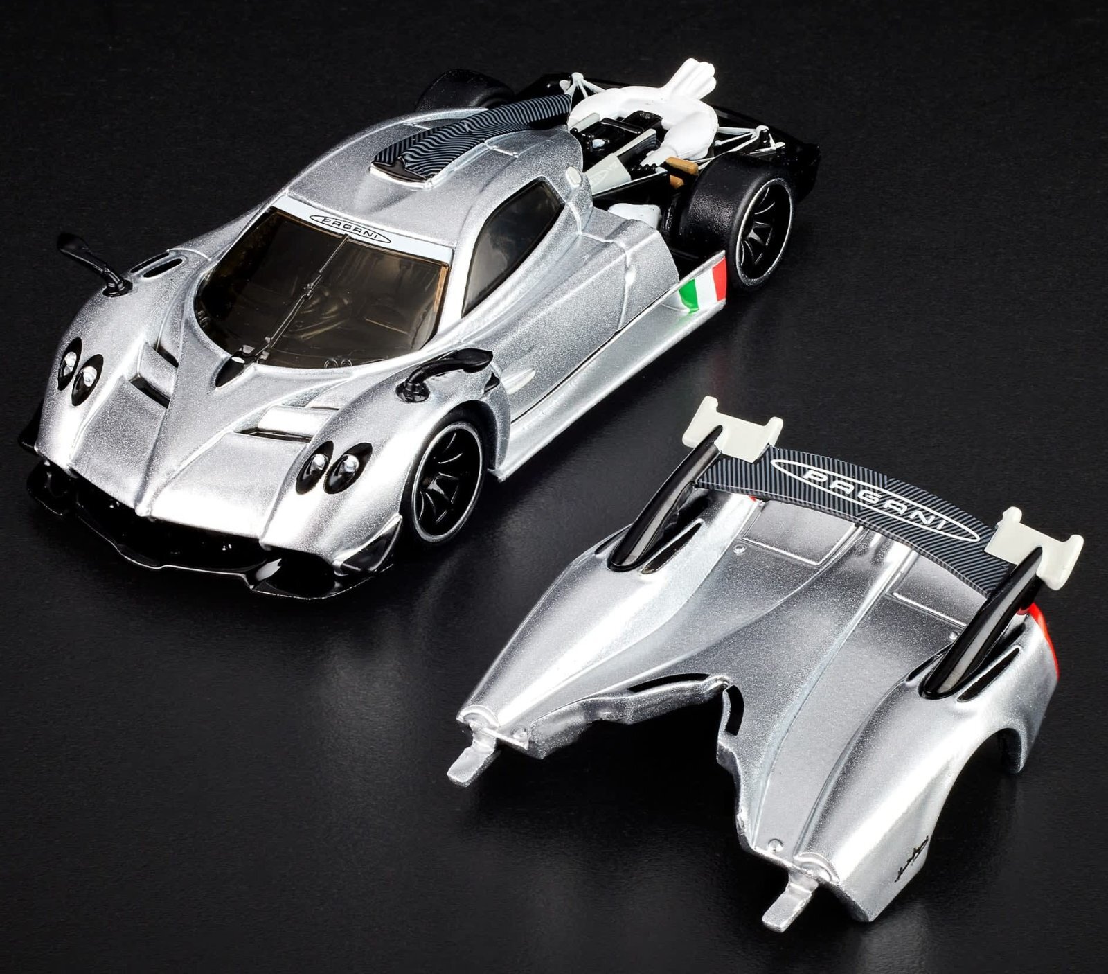 画像: 2026 RLC EXCLUSIVE 【’21 PAGANI HUAYRA R (リアフード脱着）】PEARL SILVER/RR