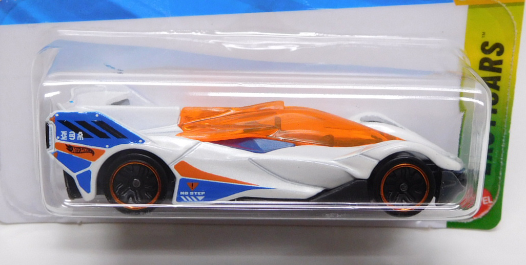 画像: 【X-CCELERON】WHITE (NEW CAST)