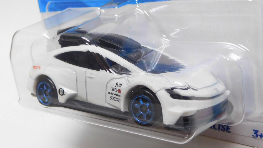 画像: 【TOYOTA PRIUS CUSTOM (ルーフボックス有り)】WHITE (NEW CAST)