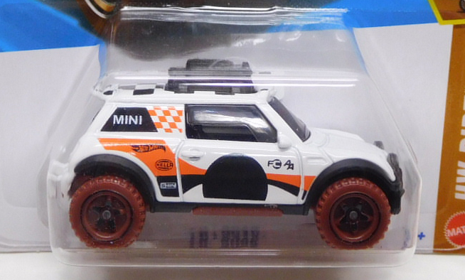 画像: 【LIL' ROAR (2003 MINI COPPER OFF-ROAD CUSTOM)】WHITE