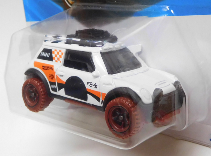 画像: 【LIL' ROAR (2003 MINI COPPER OFF-ROAD CUSTOM)】WHITE