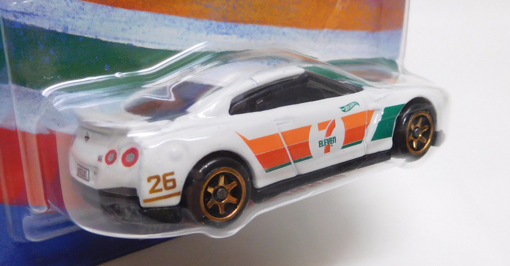 画像: 【US版】2026 HW 7-ELEVEN  EXCLUSIVE【2017 NISSAN GT-R (R35)】WHITE (予約不可)