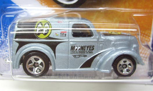 画像: 【ANGLIA PANEL TRUCK】　SILVERBLUE/5SP (MOONEYES TAMPO) (WALMART EXCLUSIVE COLOR)