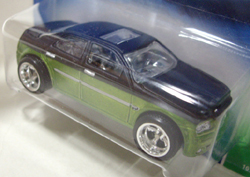 画像: 【CHRYSLER 300C】　MET.GREEN/RR