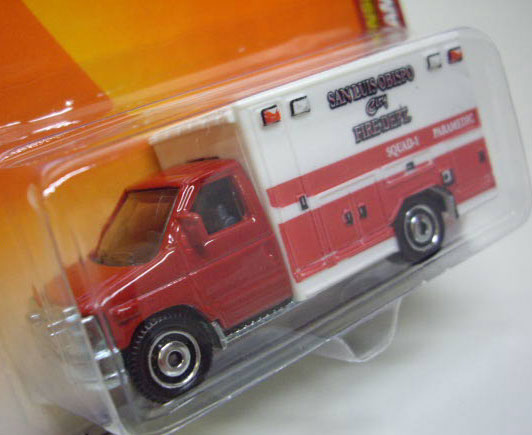 画像: 2010 【'08 FORD E-350 AMBULANCE】 RED