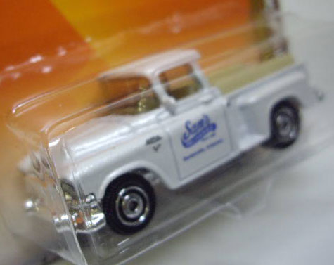 画像: 2010 【'57 GMC PICKUP】 WHITE (WALMART EXCLUSIVE COLOR)