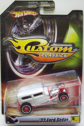 画像: 2007 1/50 CUSTOM CLASSICS 【'32 FORD SEDAN】　WHITE/RR