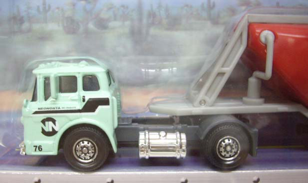 画像: SUPER CONVOY  【FORD C-900 & DRY BULK HAULER】 MINT GREEN