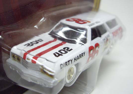 画像: FOREVER 64 R15 【1973 CHEVY CAPRICE WAGON "CRUSHER"】 WHITE (DEMOLITION DERBY)