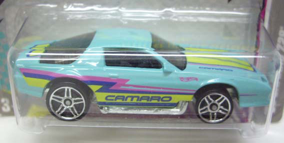 画像: 2011 WALMART EXCLUSIVE "CARS OF THE DECADES" 【'80 CAMARO Z28】 TEAL/PR5