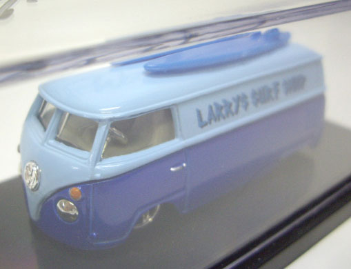 画像: LARRY'S CUSTOM 【VOLKSWAGEN BUS】  BLUE/RR (サイン付、カスタム品です）