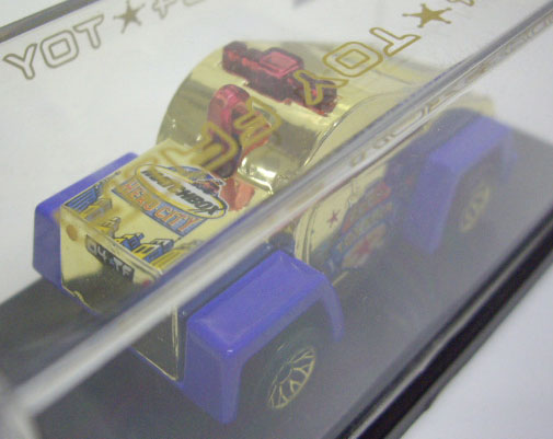 画像: 2004 TOY FAIR 【WHISTLE CAR】 GOLD