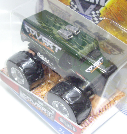 画像: 2011 MONSTER JAM INSIDE TATTOO 【COVERT CRASHER】 DARK GREEN (HW ORIGINALS)