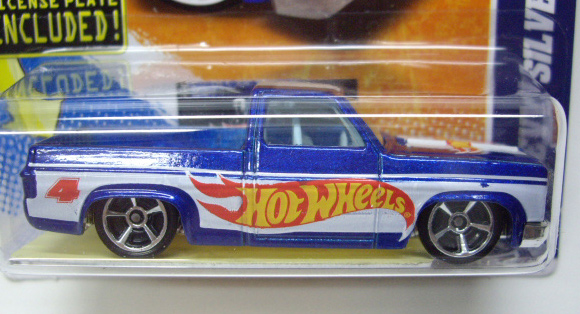 画像: LICENSE PLATE INCLUDED! 【'83 CHEVY SILVERADO】　RACE TEAM BLUE/MC5 (WALMART EXCLUSIVE)