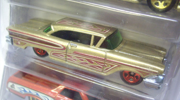 画像: 2010 HOLIDAY HOT RODS 3PACK 【PURPLE PASSION WOODIE/'58 EDSEL/'72 FORD RANCHERO】　TARGET EXCLUSIVE