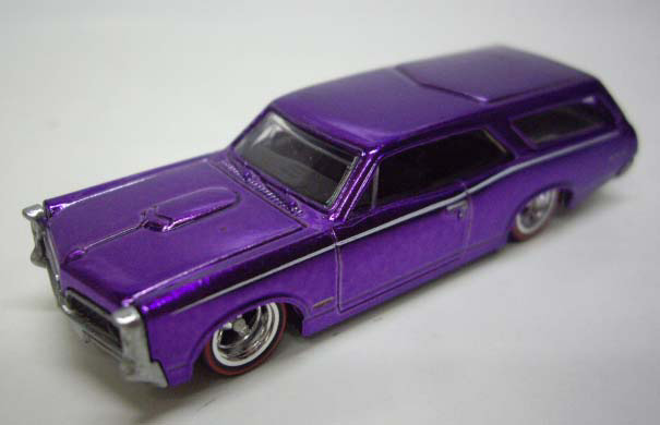 画像: 2009 WAL-MART EXCLUSIVE CLASSICS 30CAR SET (バラシ) 【CUSTOM '66 GTO WAGON】　SPEC.PURPLE/RR (CHASE)