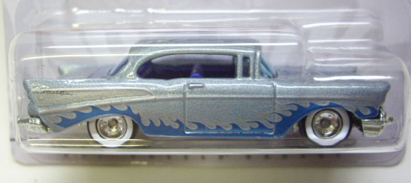 画像: WAYNE'S GARAGE CHASE 【'57 CHEVY】　MET.SILVERBLUE/RR (サイン付き）