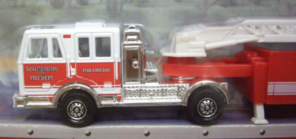 画像: SUPER CONVOY  【MEGA TON FIRE TRUCK】 WHITE-RED