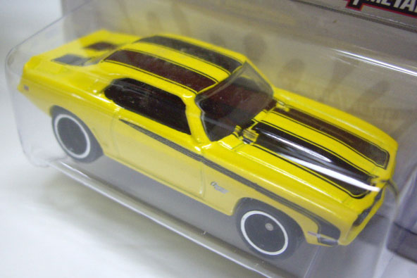 画像: PHIL'S GARAGE CHASE 【'69 CAMARO】　YELLOW/RR (サイン付き）