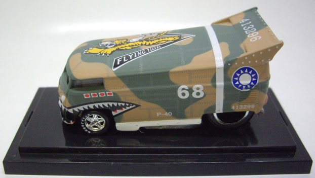 画像: 2006 LIBERTY PROMOTIONS  【FIGHTER VW DRAG BUS P-40 FLYING TIGER】　CAMO/RR (外箱なし）