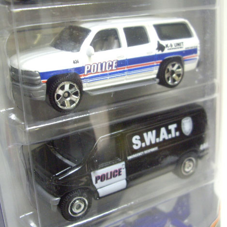 画像: 2010 MATCHBOX 5PACK - POLICE SQUAD No.10 【Ford Crown Victoria Police / School Bus / Chevy Suburban / Ford Panel Van / Rescue Helicopter 】
