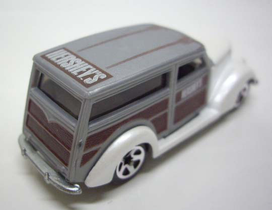 画像: LOOSE - 2010 TOYS"R"US SWEET RIDES 20 SET 【'37 FORD WOODIE】　WHITE/5SP