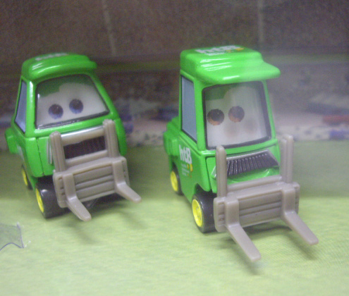 画像: PISTON CUP 3-CAR GIFT SET 【CHICK HICKS PITTY/BRUISER BUKOWSKI/MATER】