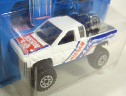 画像: TRAILBUSTERS 【NISSAN HARDBODY (No.4392)】  WHITE/GS (BLACK PLASTIC BASE)