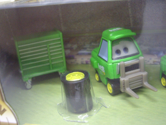 画像: PISTON CUP 3-CAR GIFT SET 【CHICK HICKS PITTY/BRUISER BUKOWSKI/MATER】