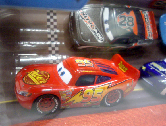 画像: TARGET EXCLUSIVE SPEEDWAY 4-PACK 【NITOADE NO.28/LIGHTNING McQUEEN/THE KING/TOW CAP NO.4】　