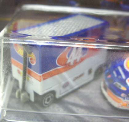 画像: 1998 HOT WHEELS PRO RACING PIT CREW 【TEAM HOT WHEELS KYLE PETTY/PONTIAC GRAND PRIX and TOOL BOX】　BLUE/RR