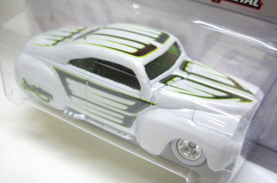 画像: WAYNE'S GARAGE CHASE 【TAIL DRAGGER】　WHITE/RR (WALMART EXCLUSIVE) サイン付き