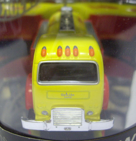 画像: SHOW CASE 【WHITE TANK TRUCK】　YELLOW-LIGHT RED/RR (1/15,000)