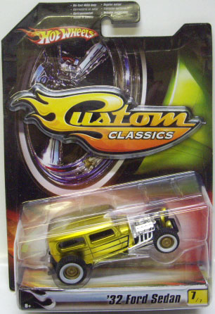 画像: 2007 1/50 CUSTOM CLASSICS 【'32 FORD SEDAN】　MET.YELLOW/RR