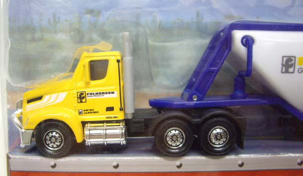 画像: SUPER CONVOY  【MBX CAB & DRY BULK HAULER】 YELLOW-BLUE