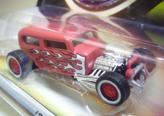 画像: 2007 1/50 CUSTOM CLASSICS 【'32 FORD SEDAN】　FLAT RED/RR