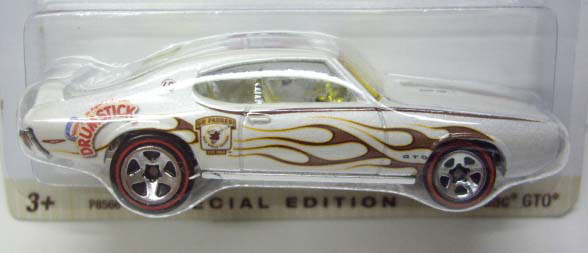 画像: 2010 MLB EXCLUSIVE 【'69 PONTIAC GTO (SAN DIEGO PADRES)】　WHITE/RL