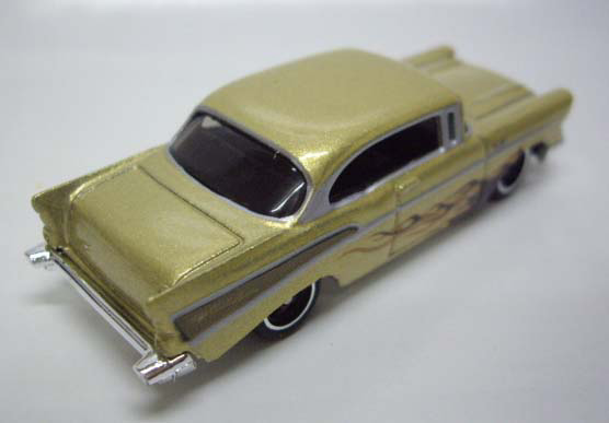 画像: LOOSE - LARRY'S GARAGE 21CAR SET 【'57 CHEVY BEL AIR】　MET.GOLD/RR (CHASE)