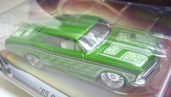 画像: 2007 1/50 CUSTOM CLASSICS 【'65 BUICK RIVIERA】　GREEN/RR