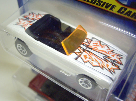 画像: 2007 WALGREENS EXCLUSIVE 2PACK 【1967 CAMARO CONVERTIBLE】　WHITE (with '69 CAMARO CONVERTIBLE)/5SP (CHOJIRO GRAPHIC'S)