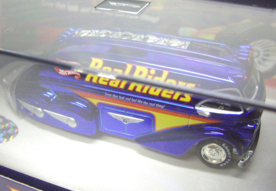 画像: 2005 CUSTOM CAR SHOW JAPAN 【ROCKET OIL】　MET.BLUE/RR