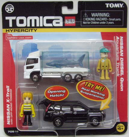 画像: US TOMICA 2 PACK 【NISSAN DIESEL QUON AQUARIUM TRUCK / NISSAN X-TRAIL】　WHITE/BLACK （USトミカ）